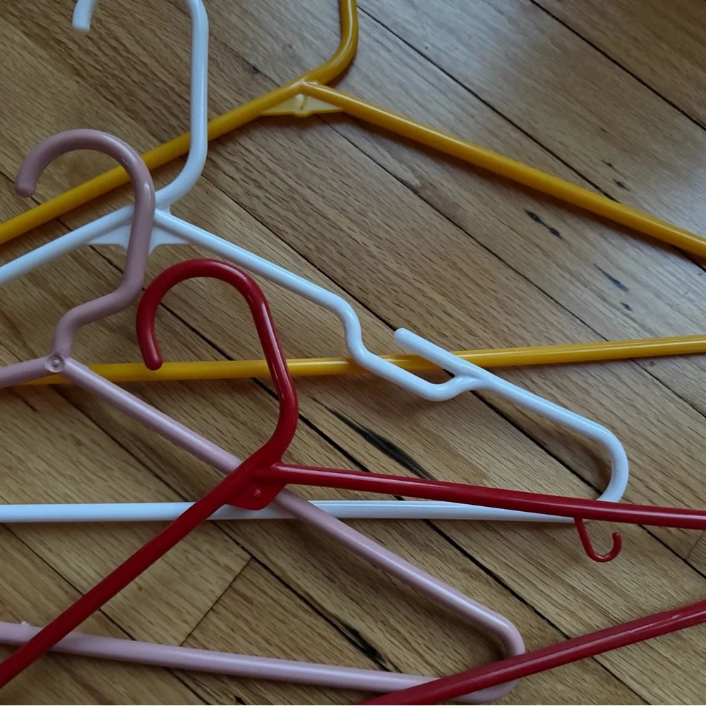 Colorful Plastic Hangers Set